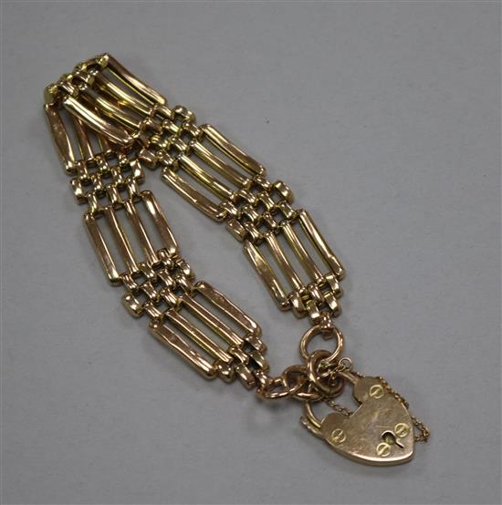 A 9ct gold gatelink bracelet.